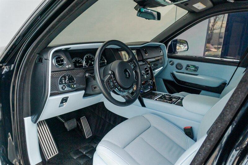 2022 Rolls-Royce Black Badge Cullinan