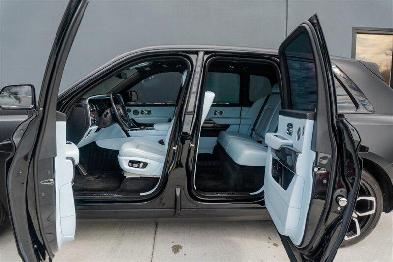2022 Rolls-Royce Black Badge Cullinan