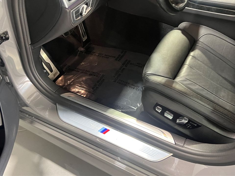 2022 BMW 7 Series 740i AWD M Sport Pkg
