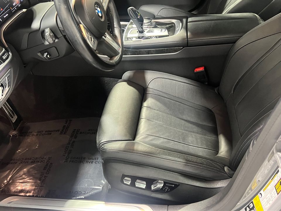 2022 BMW 7 Series 740i AWD M Sport Pkg