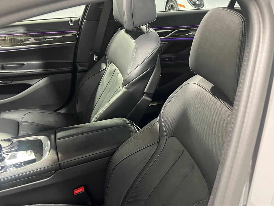2022 BMW 7 Series 740i AWD M Sport Pkg