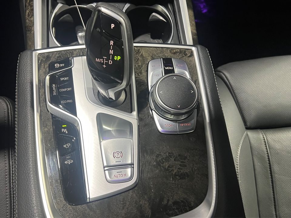 2022 BMW 7 Series 740i AWD M Sport Pkg