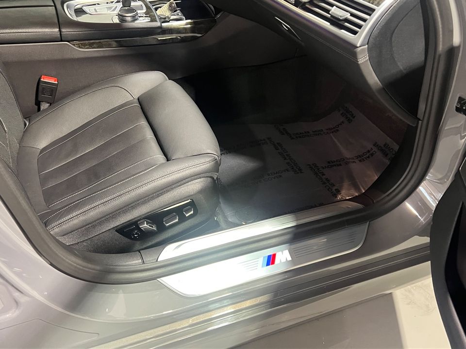 2022 BMW 7 Series 740i AWD M Sport Pkg