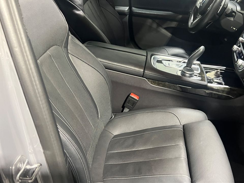 2022 BMW 7 Series 740i AWD M Sport Pkg