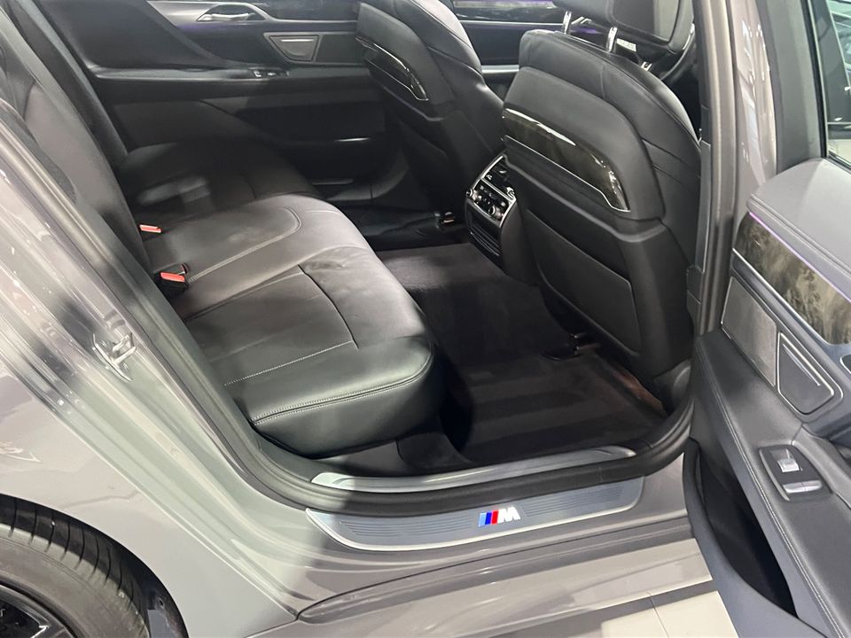 2022 BMW 7 Series 740i AWD M Sport Pkg