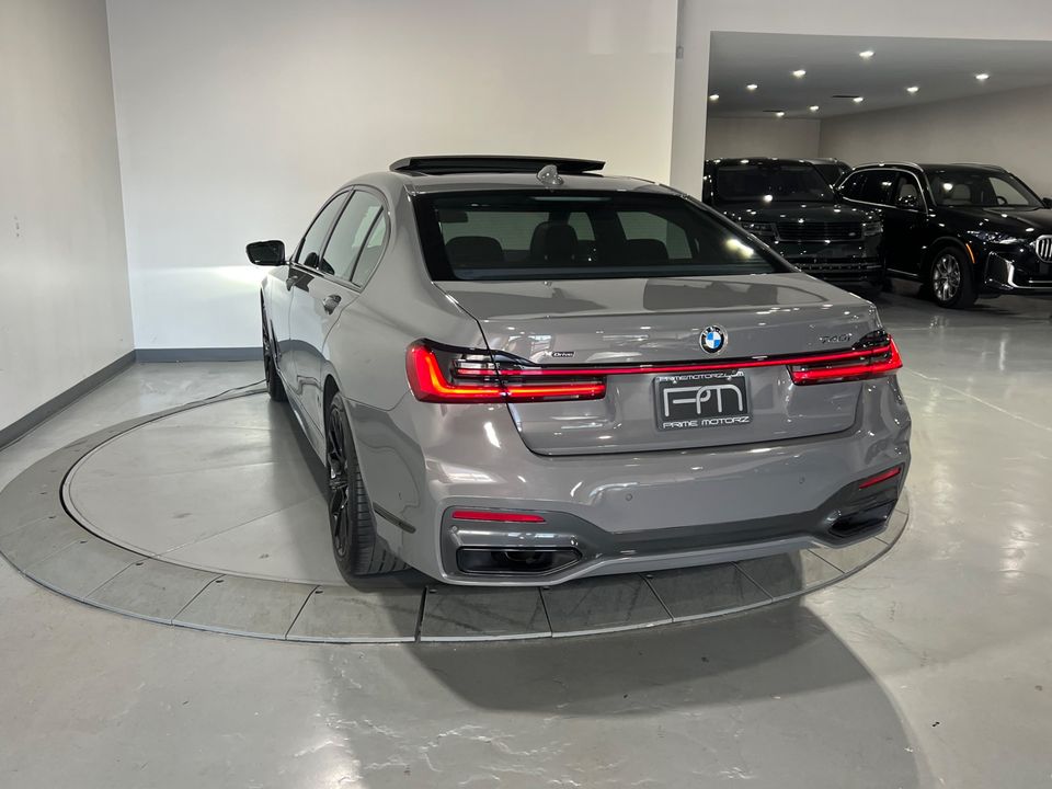 2022 BMW 7 Series 740i AWD M Sport Pkg