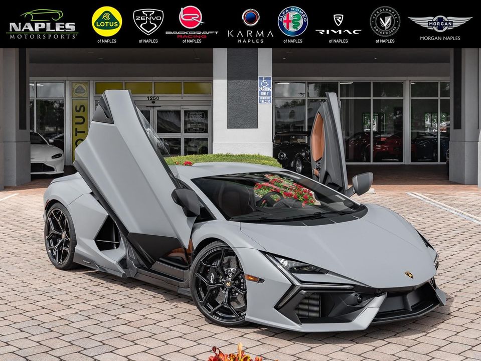 2024 Lamborghini Revuelto