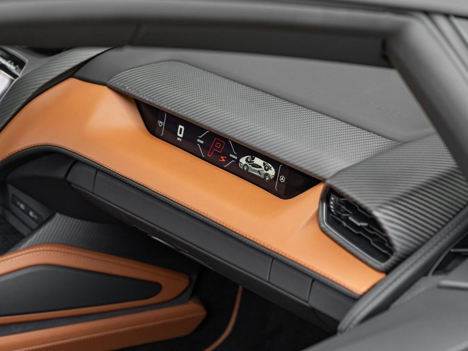2024 Lamborghini Revuelto