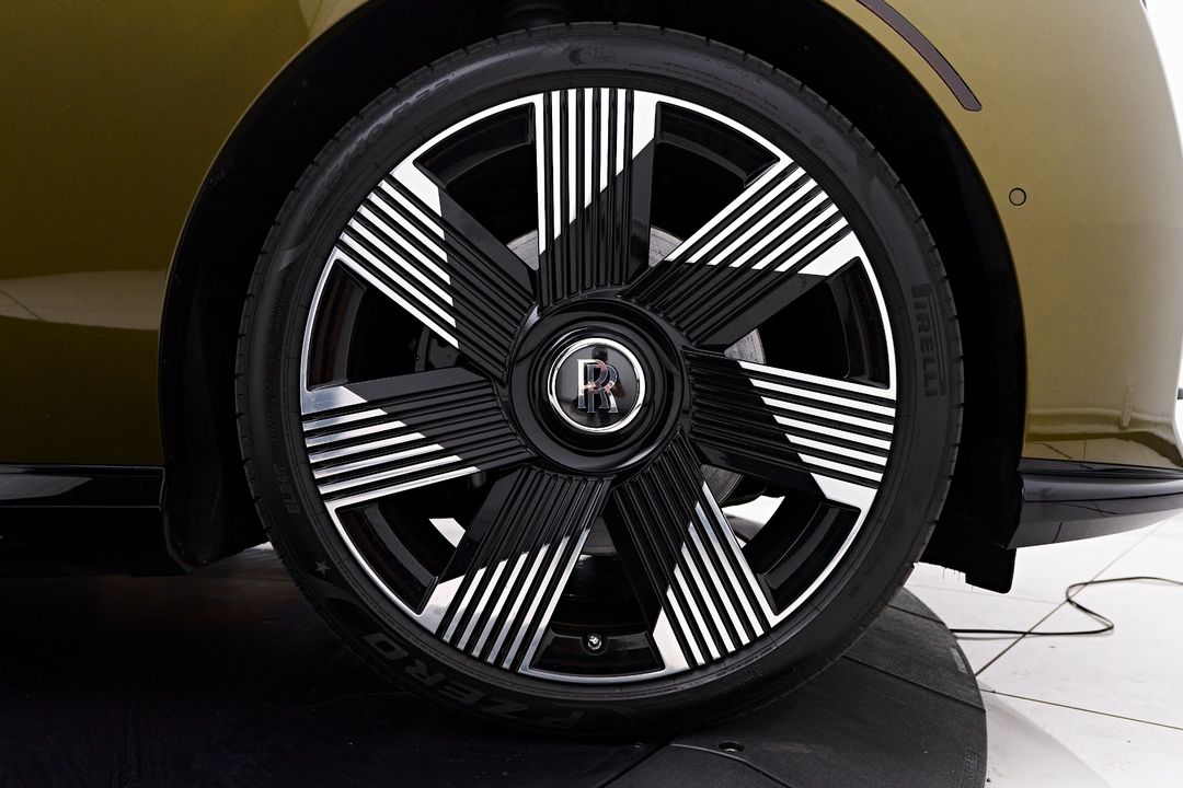 2024 Rolls-Royce Spectre