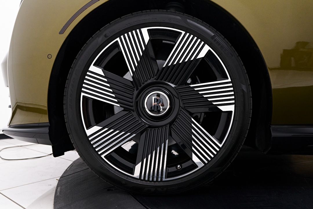 2024 Rolls-Royce Spectre