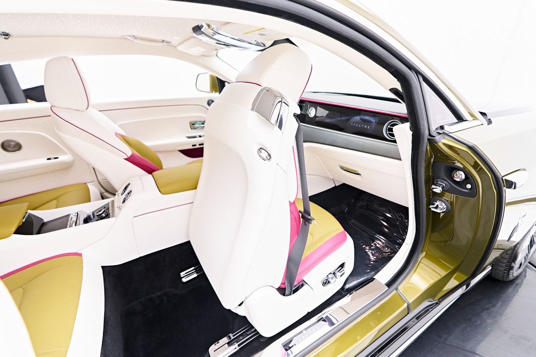 2024 Rolls-Royce Spectre