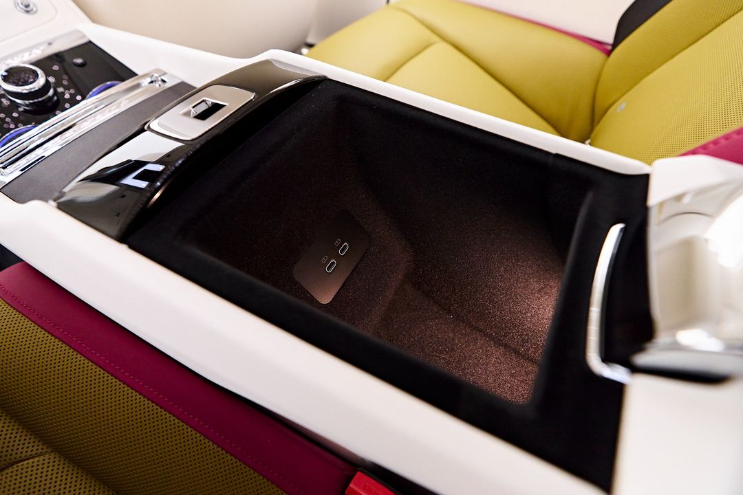 2024 Rolls-Royce Spectre