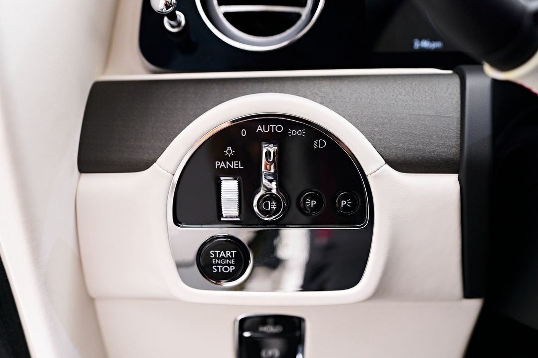 2024 Rolls-Royce Spectre
