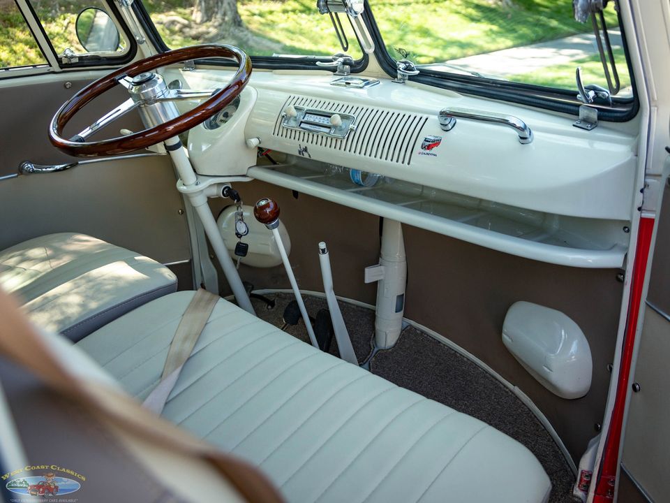1975 Volkswagen 23 Window Samba