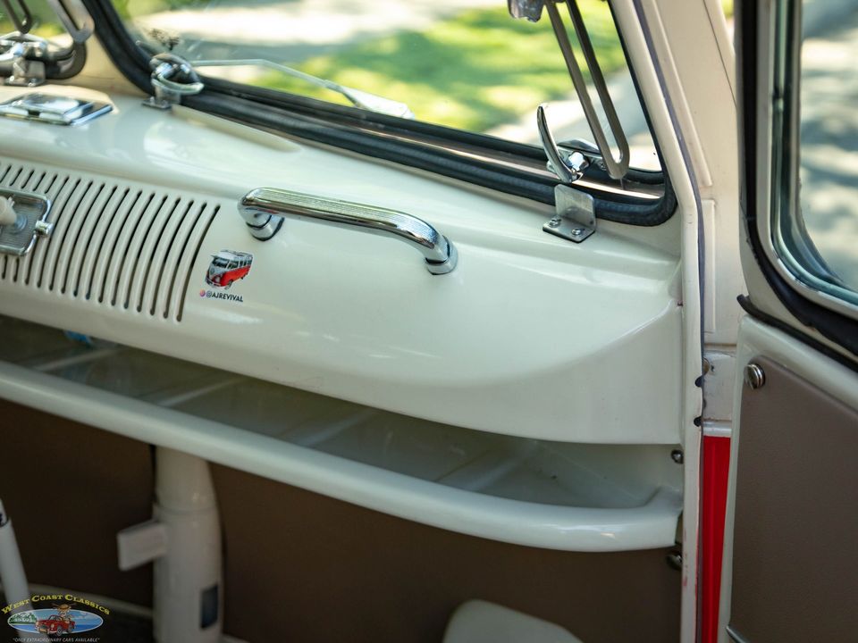 1975 Volkswagen 23 Window Samba
