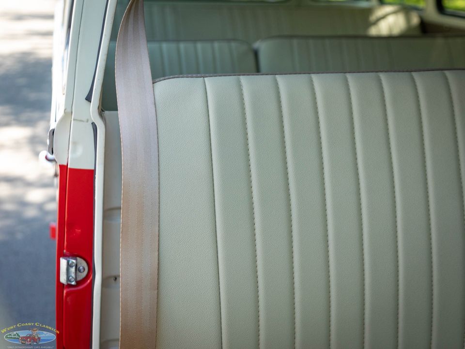 1975 Volkswagen 23 Window Samba