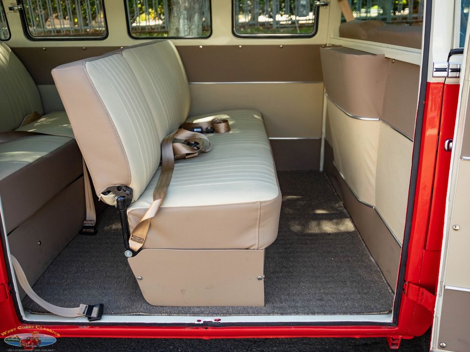 1975 Volkswagen 23 Window Samba