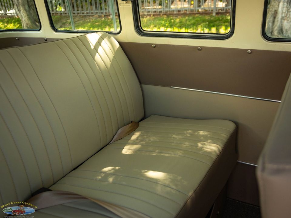 1975 Volkswagen 23 Window Samba