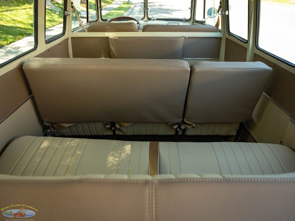 1975 Volkswagen 23 Window Samba