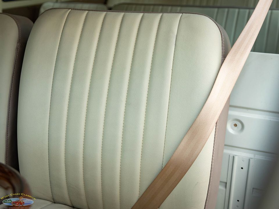 1975 Volkswagen 23 Window Samba