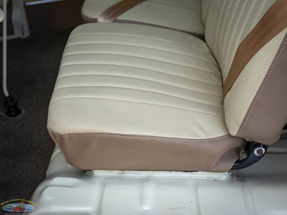 1975 Volkswagen 23 Window Samba