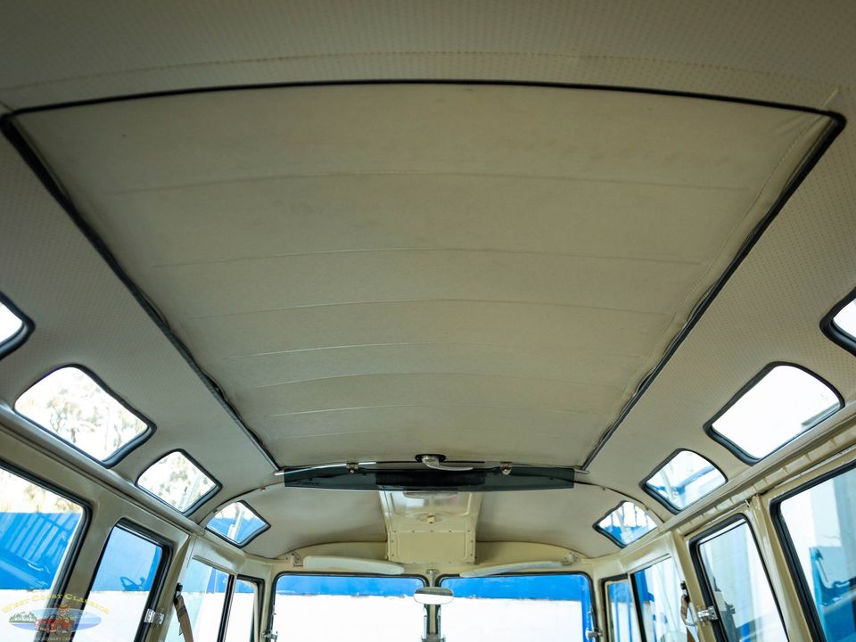 1975 Volkswagen 23 Window Samba