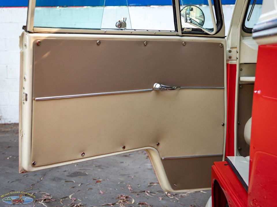 1975 Volkswagen 23 Window Samba
