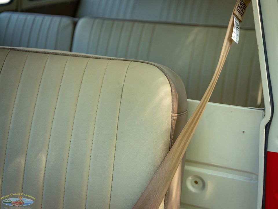 1975 Volkswagen 23 Window Samba