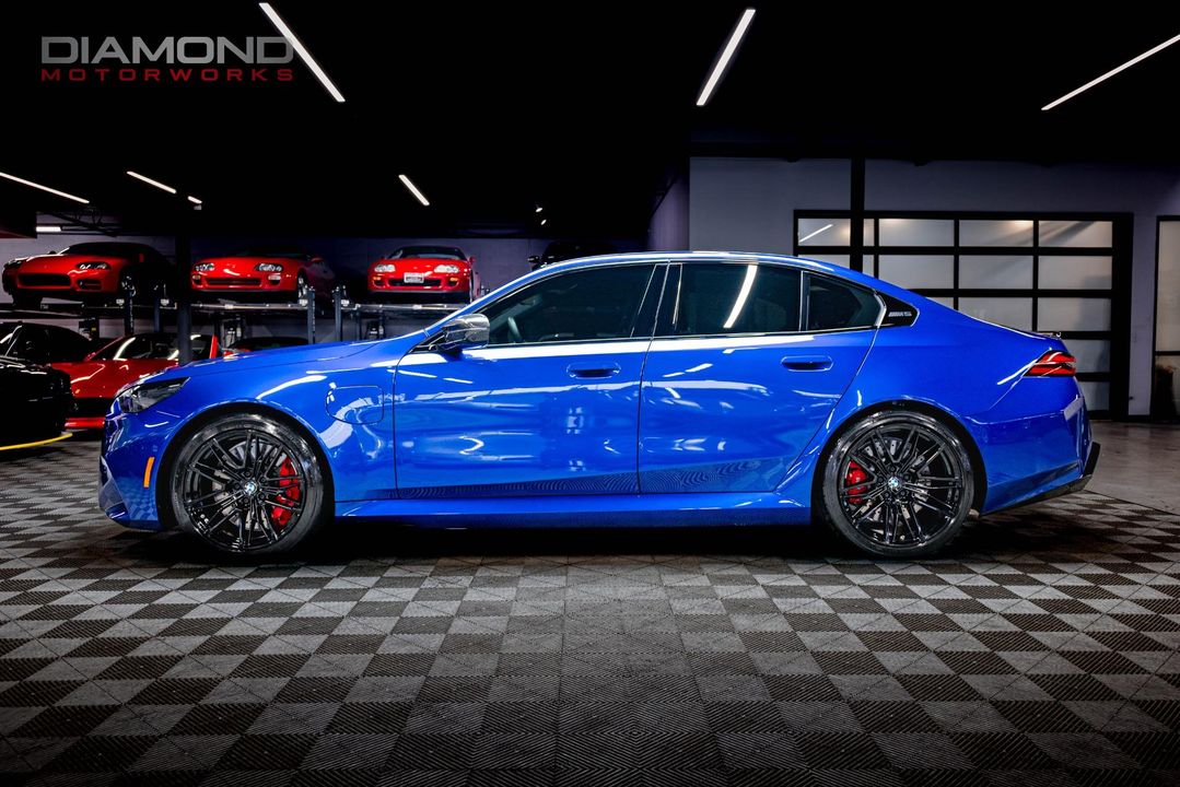 2025 BMW M5