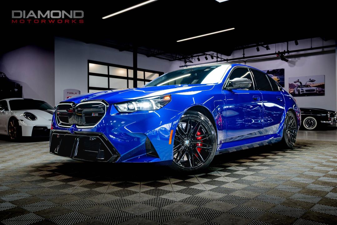 2025 BMW M5