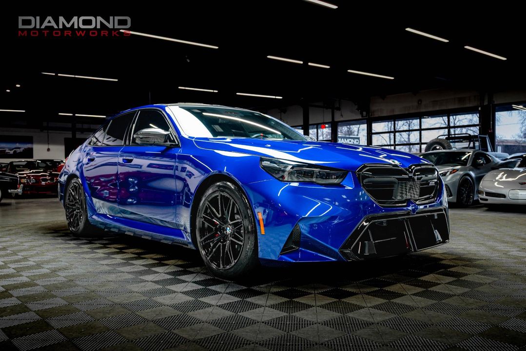 2025 BMW M5