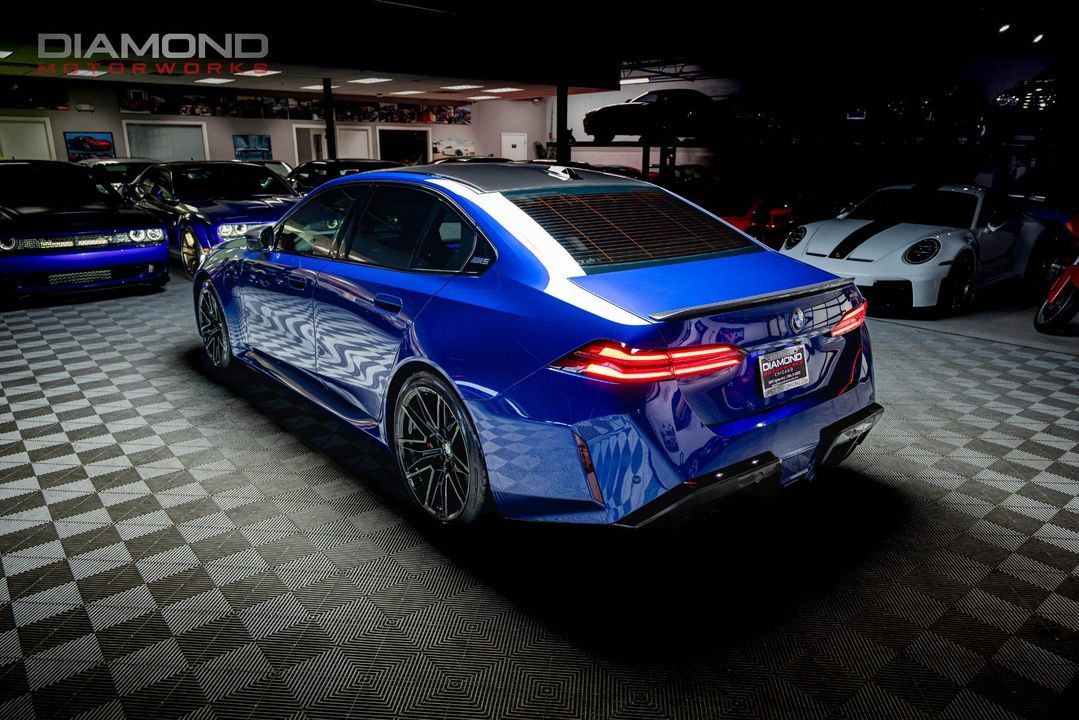 2025 BMW M5