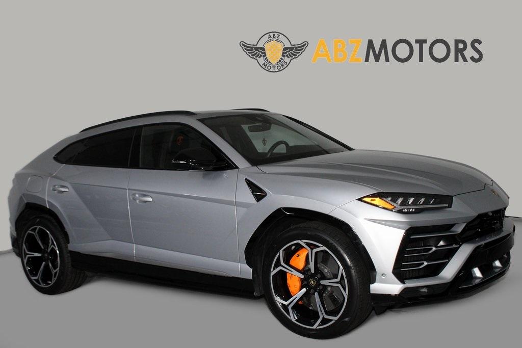 2020 Lamborghini Urus