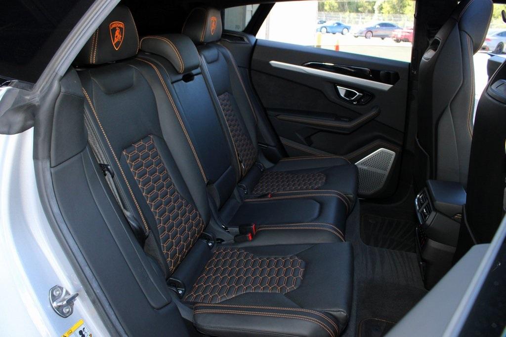 2020 Lamborghini Urus