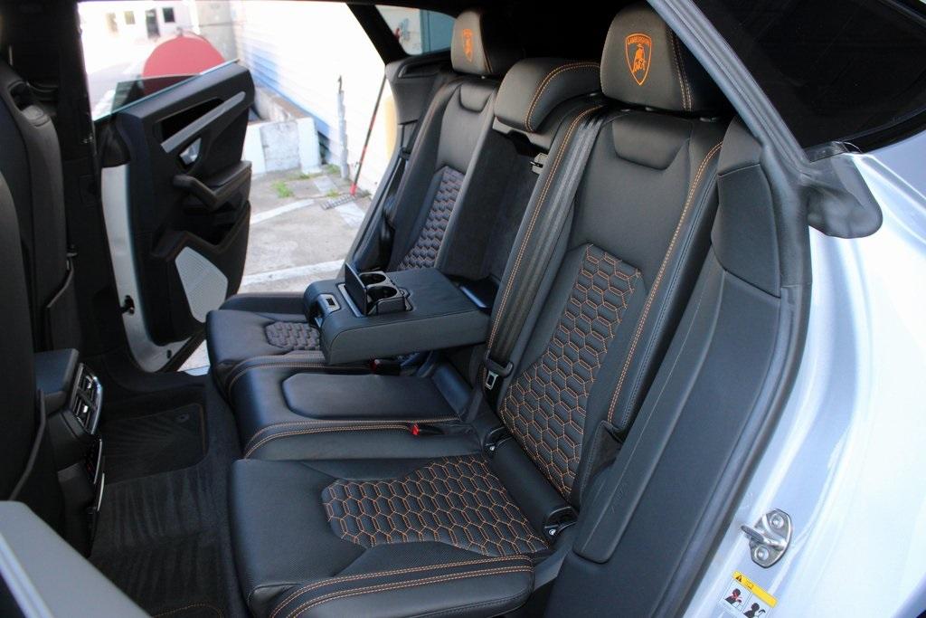 2020 Lamborghini Urus