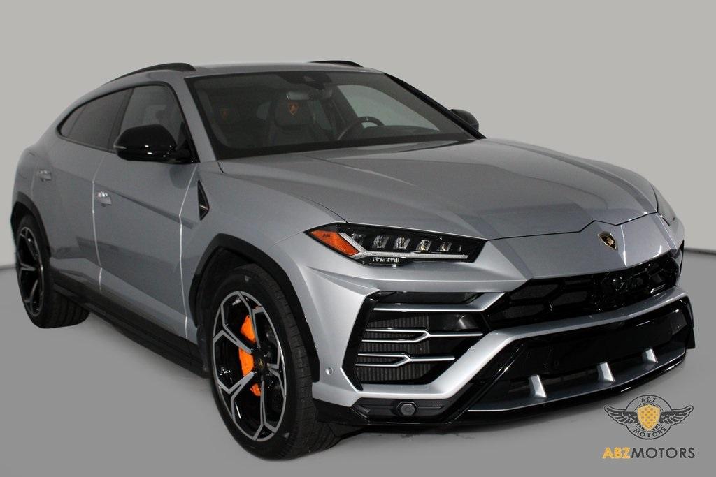2020 Lamborghini Urus
