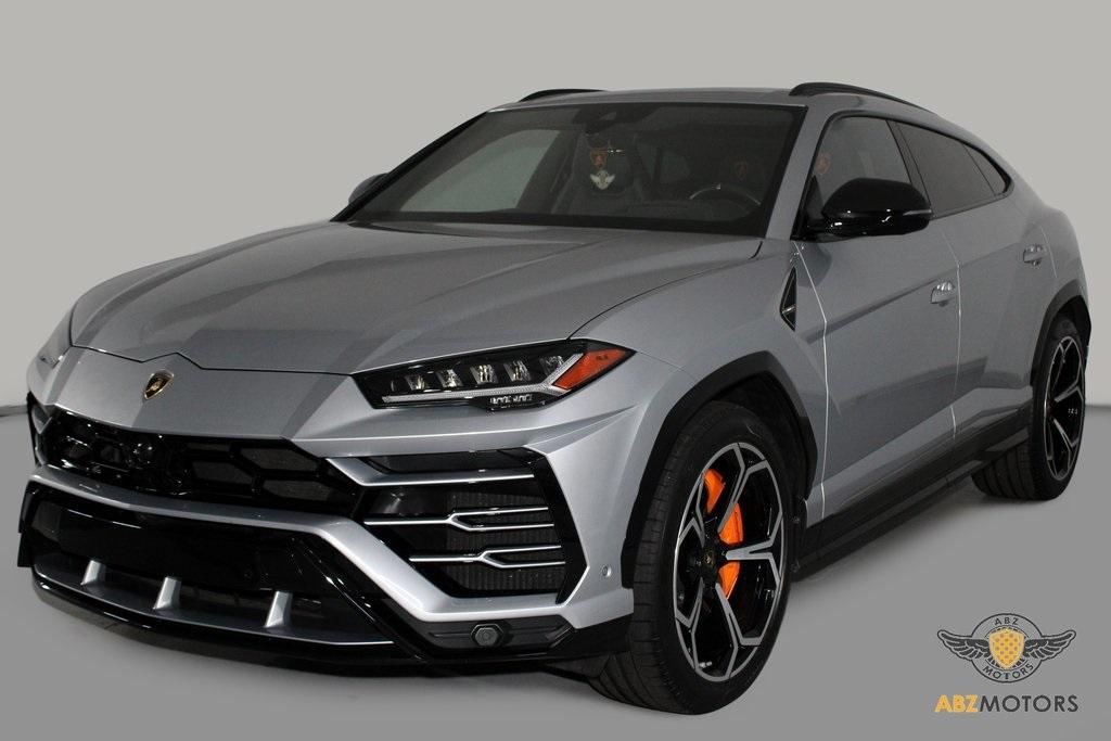 2020 Lamborghini Urus