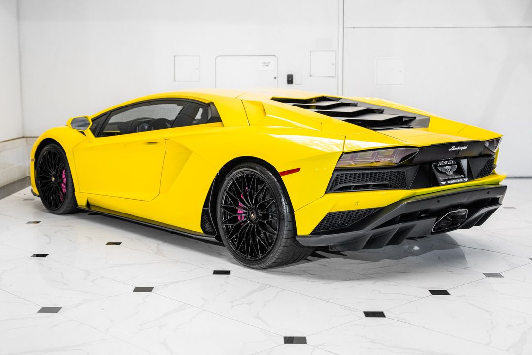 2018 Lamborghini Aventador S