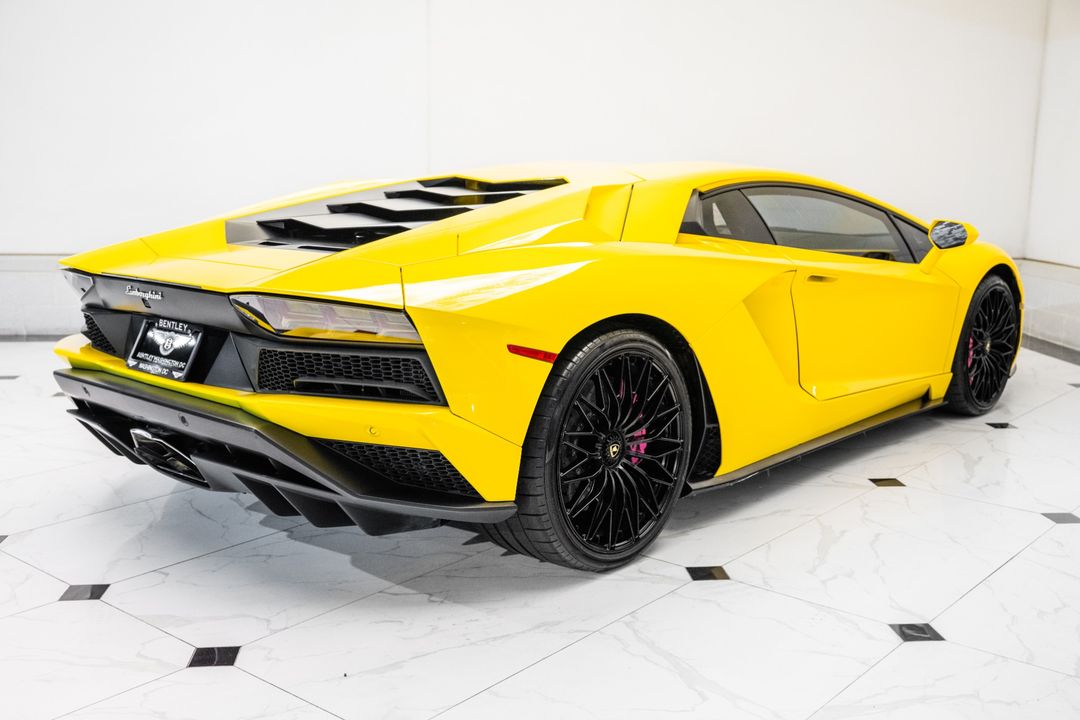 2018 Lamborghini Aventador S