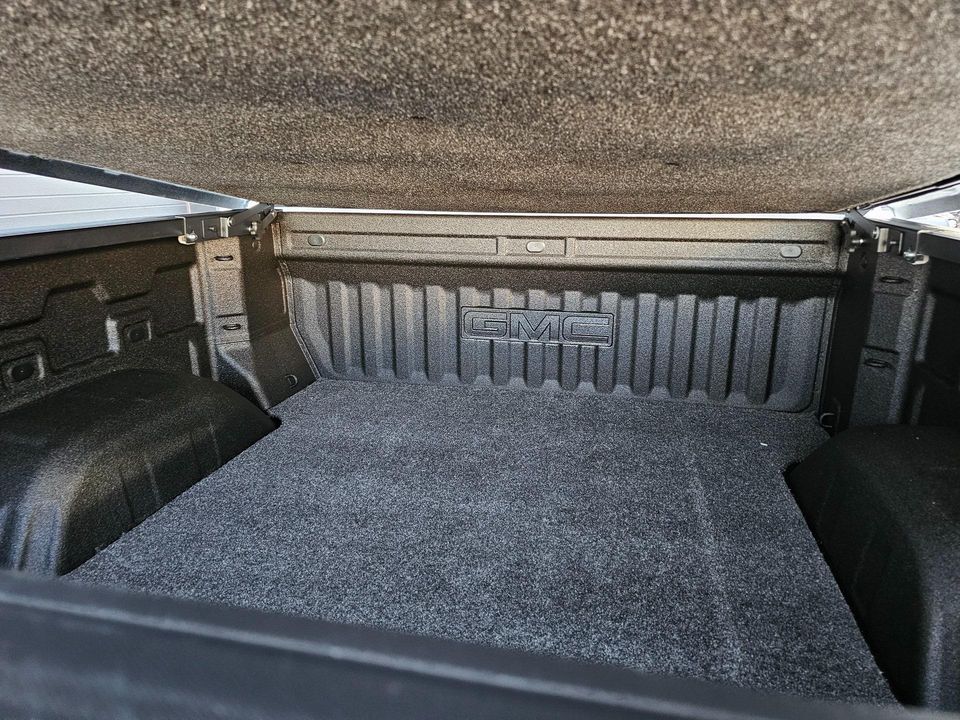 2022 GMC Sierra 1500 Limited