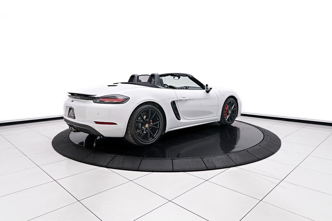 2022 Porsche 718 Boxster