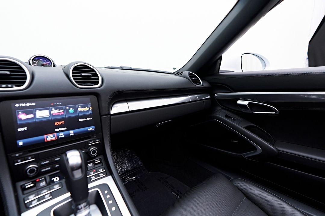 2022 Porsche 718 Boxster