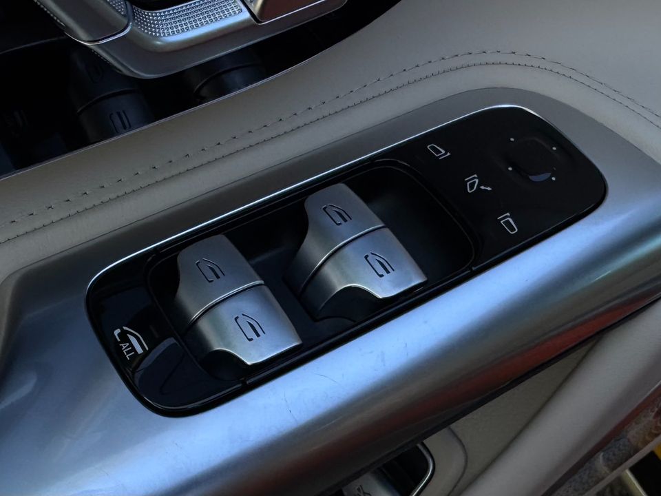 2022 Mercedes-Benz SL 63