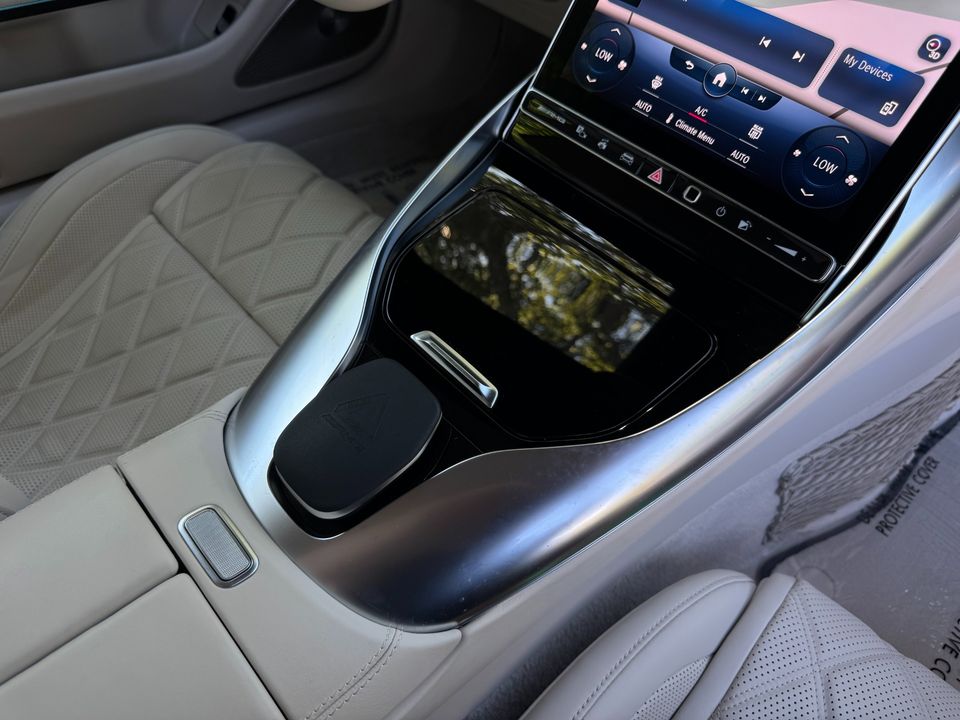 2022 Mercedes-Benz SL 63
