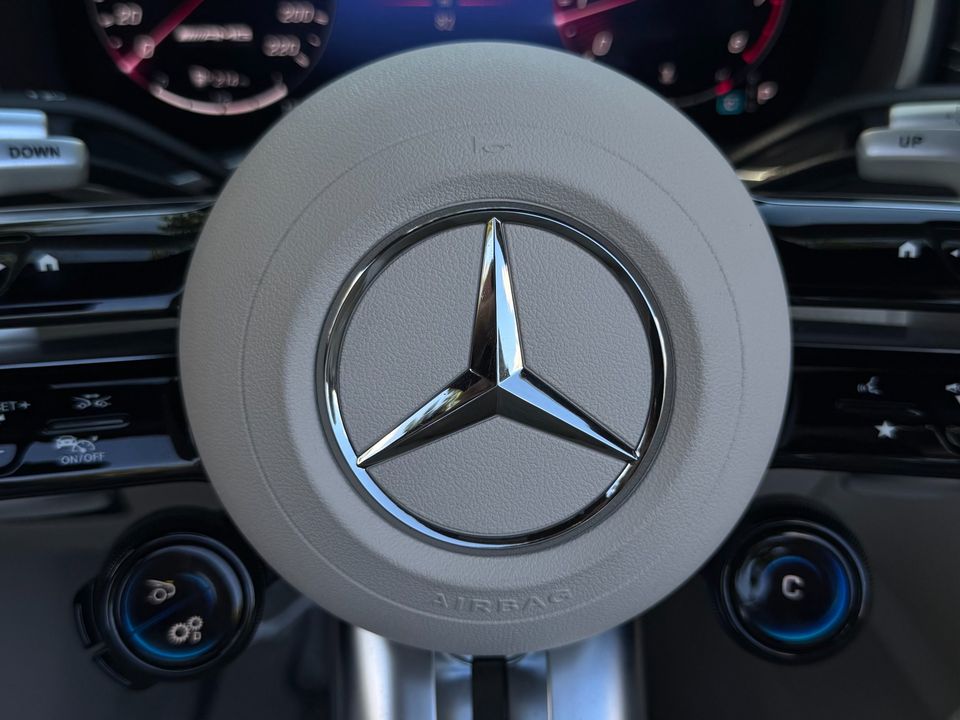 2022 Mercedes-Benz SL 63