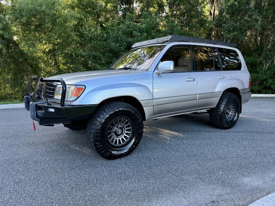 2000 Toyota Land Cruiser 100 OUTSTANDING BUILD BEAUTIFUL