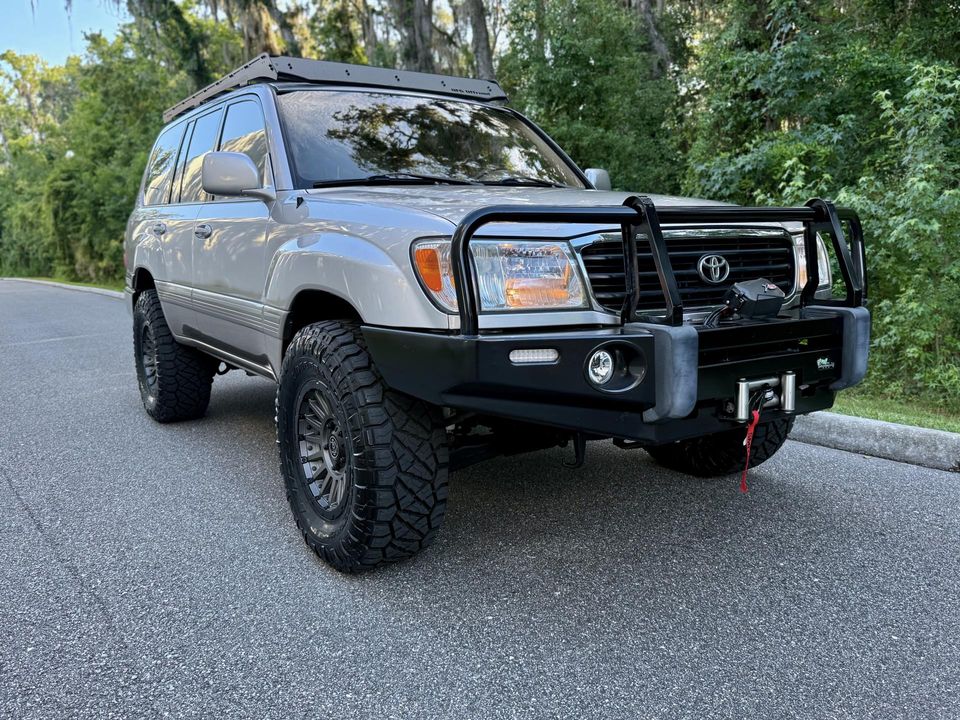 2000 Toyota Land Cruiser 100 OUTSTANDING BUILD BEAUTIFUL