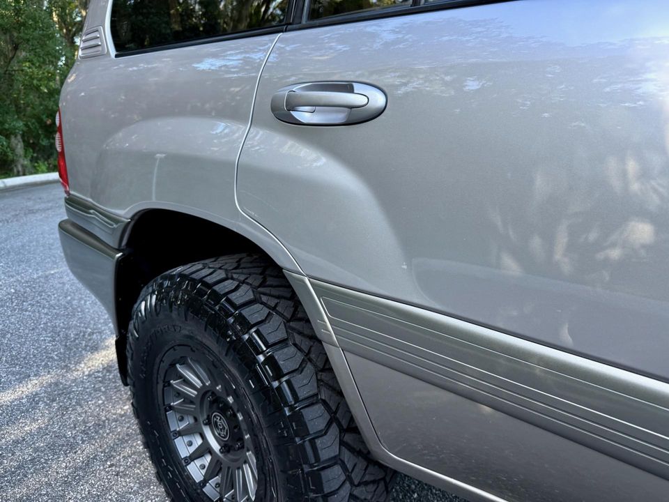 2000 Toyota Land Cruiser 100 OUTSTANDING BUILD BEAUTIFUL