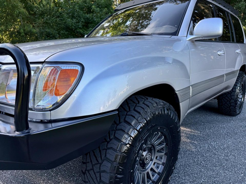 2000 Toyota Land Cruiser 100 OUTSTANDING BUILD BEAUTIFUL