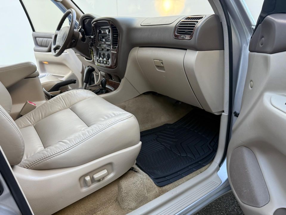 2000 Toyota Land Cruiser 100 OUTSTANDING BUILD BEAUTIFUL